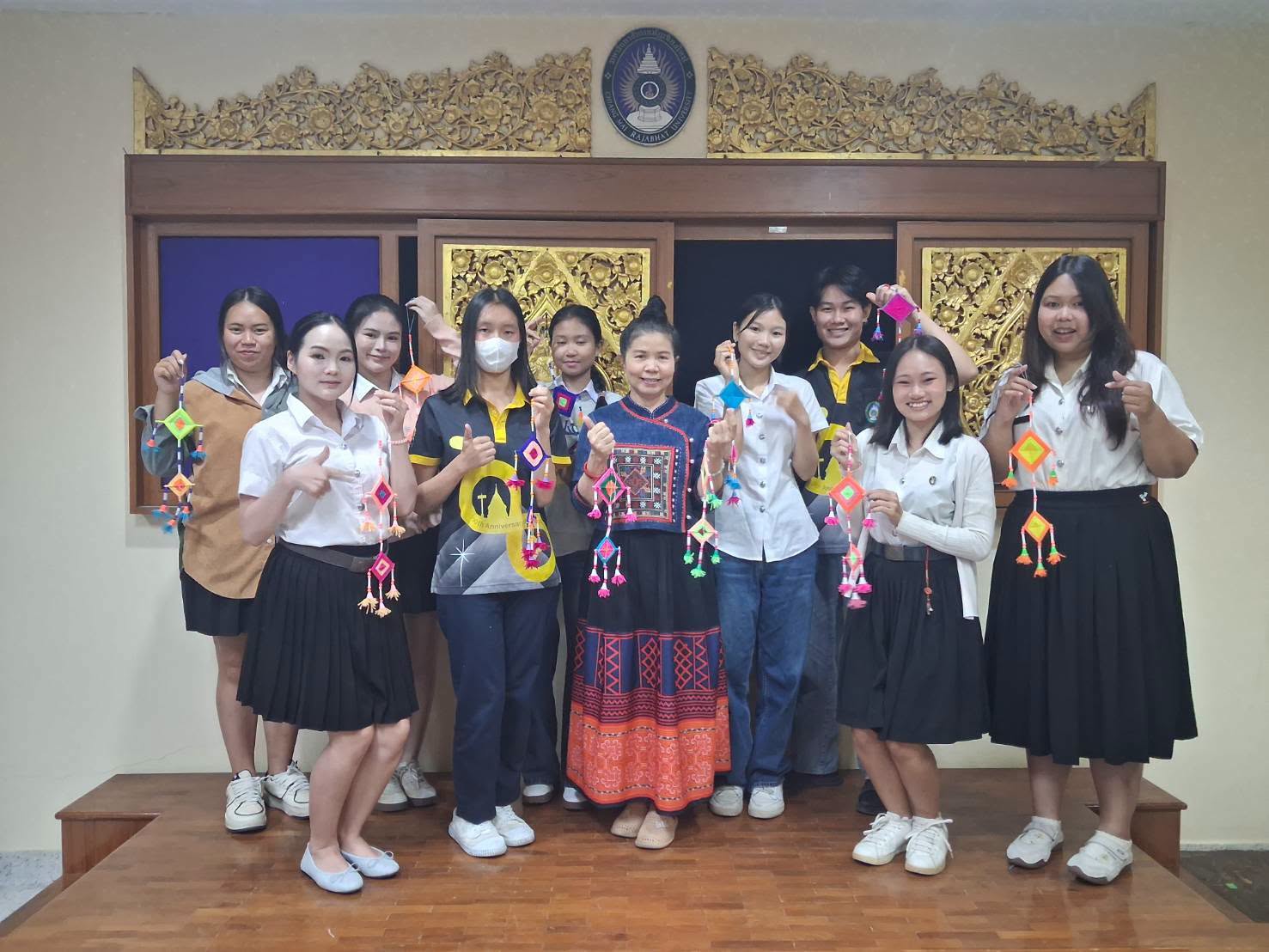 ภาพ: สำนักศิลปะฯ ม.ราชภัฏเชียงใหม่ จัดกิจกรรม 'ประดิษฐ์ตุงใยล้านนา' สืบสานวัฒนธรรม